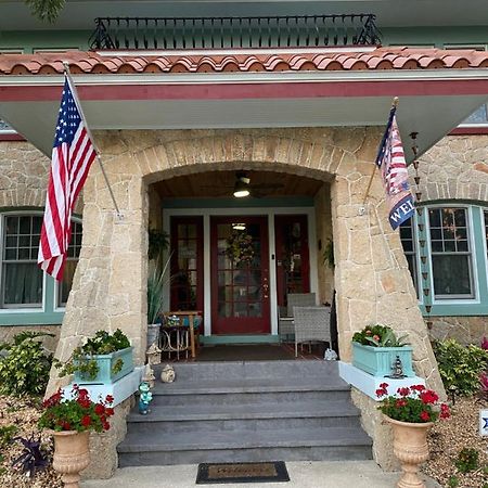 Ms. Maggie'S South Country Inn Daytona Beach Bagian luar foto