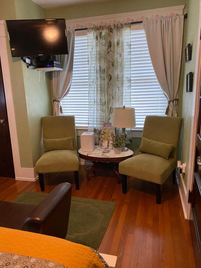 Ms. Maggie'S South Country Inn Daytona Beach Bagian luar foto